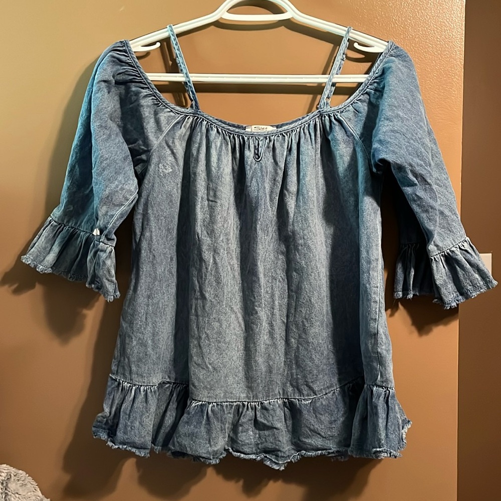 Silver Jeans Company cold shoulder blue jean top